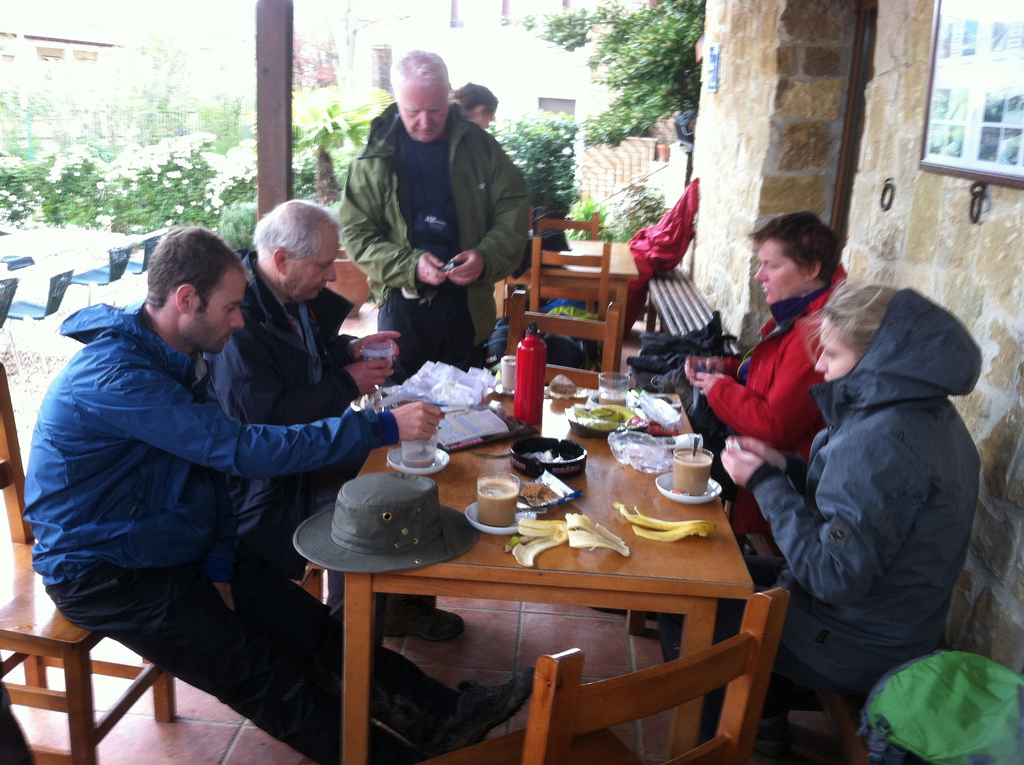 A late lunch? An early dinner?  From left to right: Eamon, Charlie, Cliff, Ali, Petra.