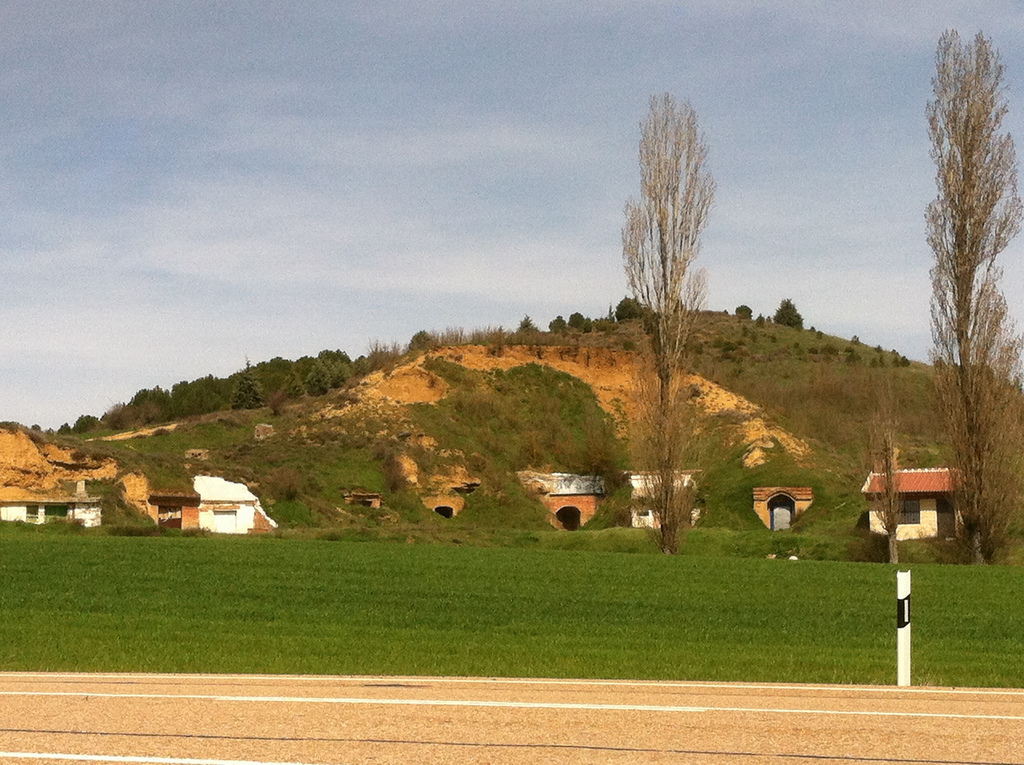 Hobbit holes west of Calzadilla de la Cueza?